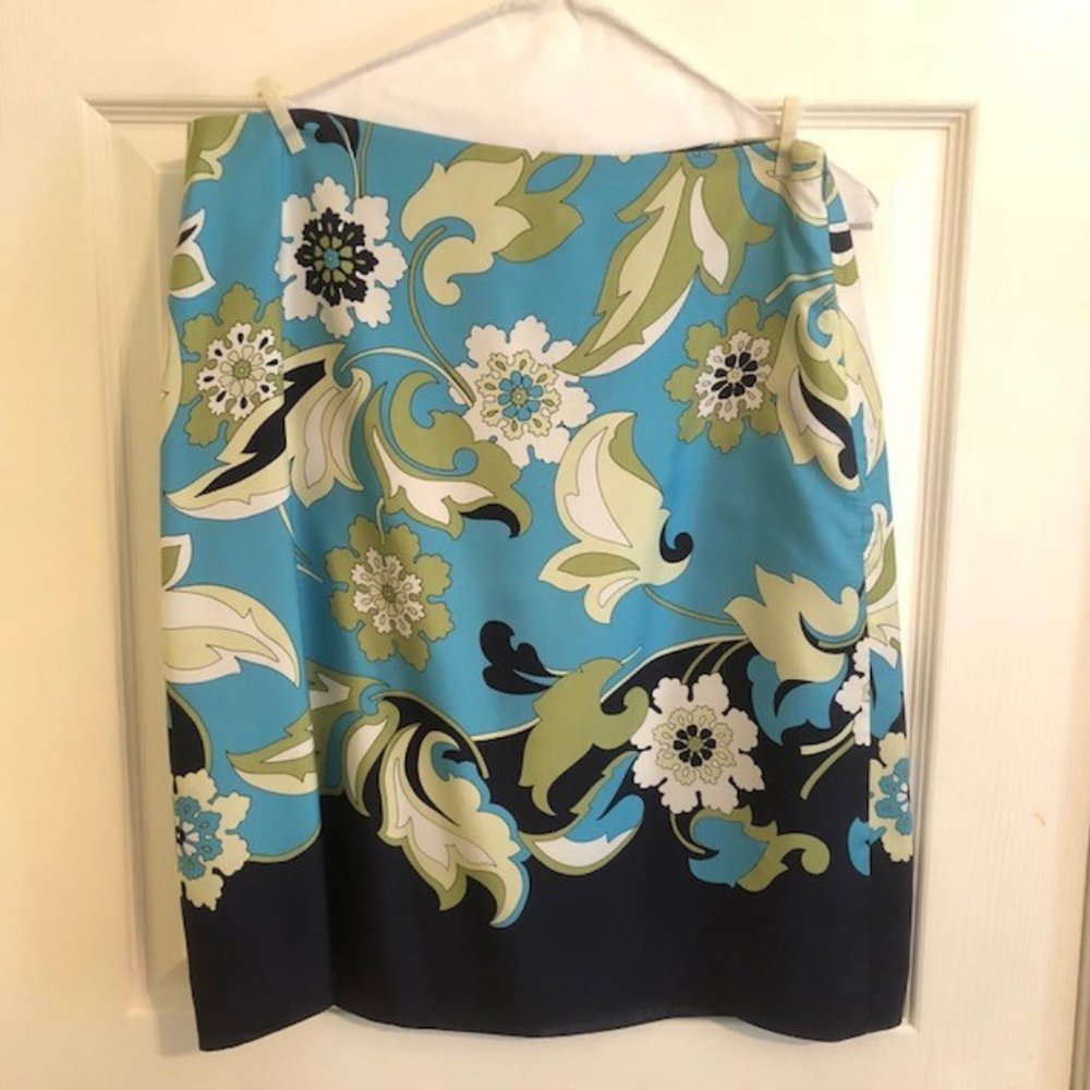 Ann Taylor floral print skirt